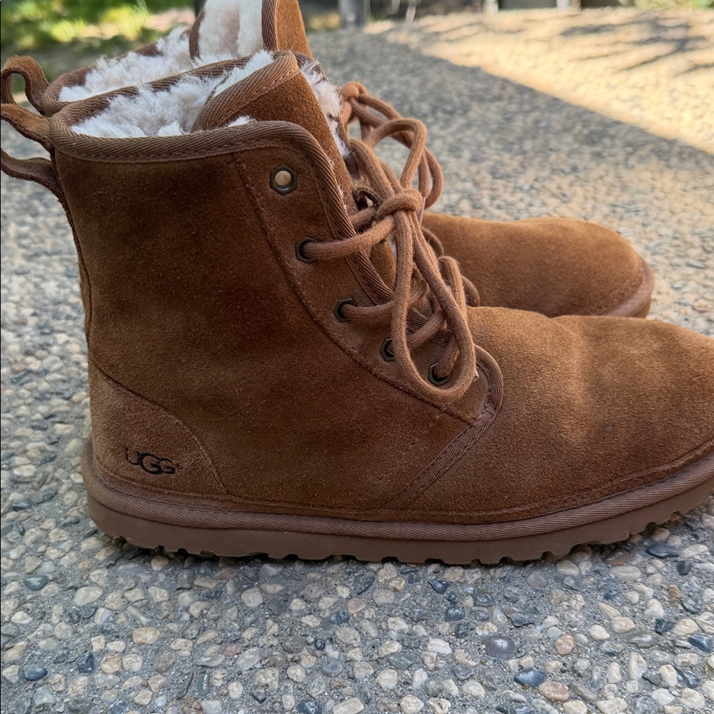 UGG Men's Brown Suede Chukka Boots with Shearling Lining - Picture 4 of 6
